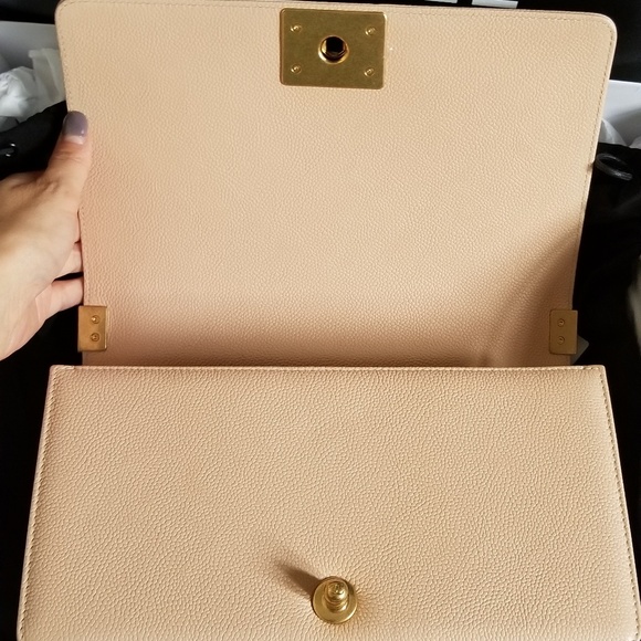(SOLD) Chanel beige boy bag with GHW - Picture 5 of 8